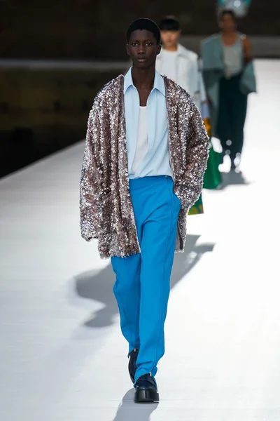 Look 20